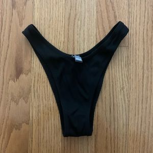 Black ribbed v high leg cheeky bikini bottom